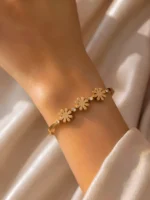 Daisy Bloom Bracelet