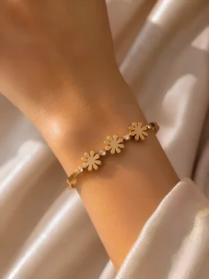 Daisy Bloom Bracelet