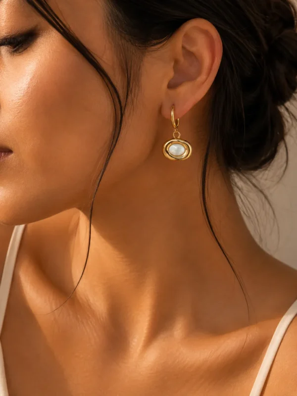 Ivory Pebble Drops