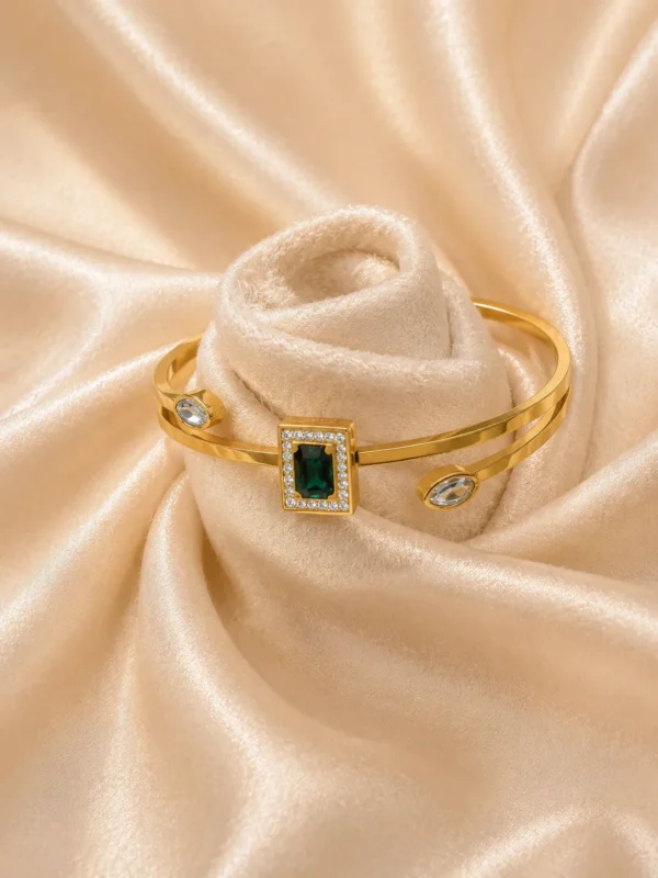 Emerald Glow Bracelet