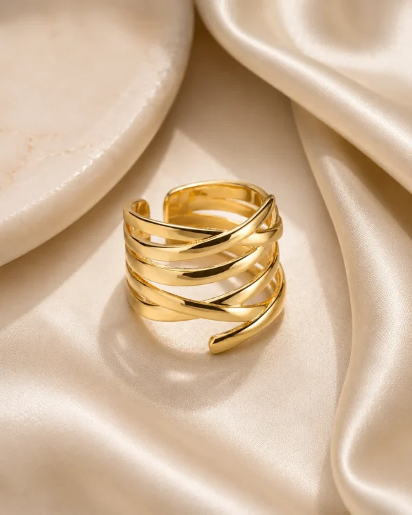 Layered Crossover Ring