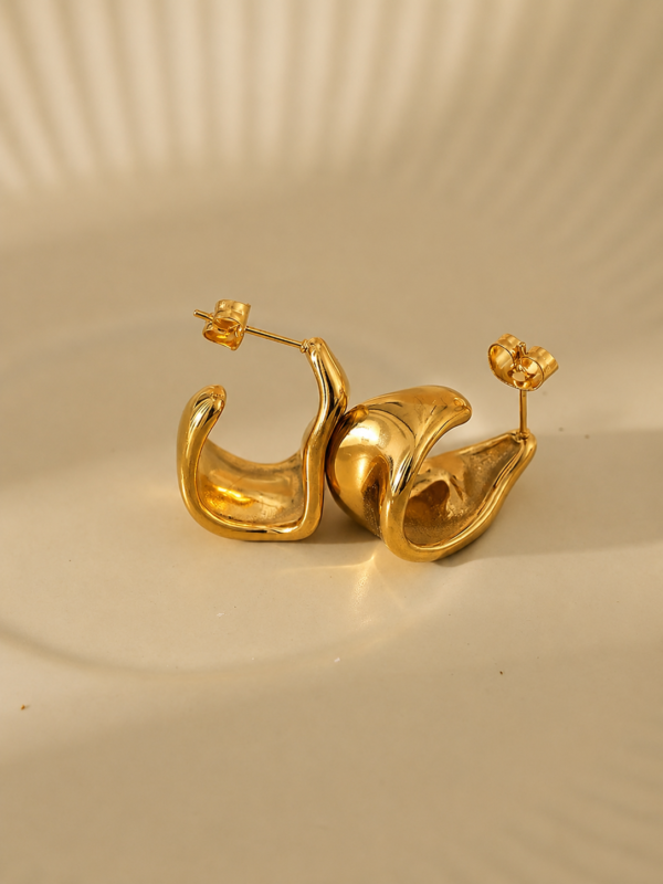 Chunky Curve Earrings